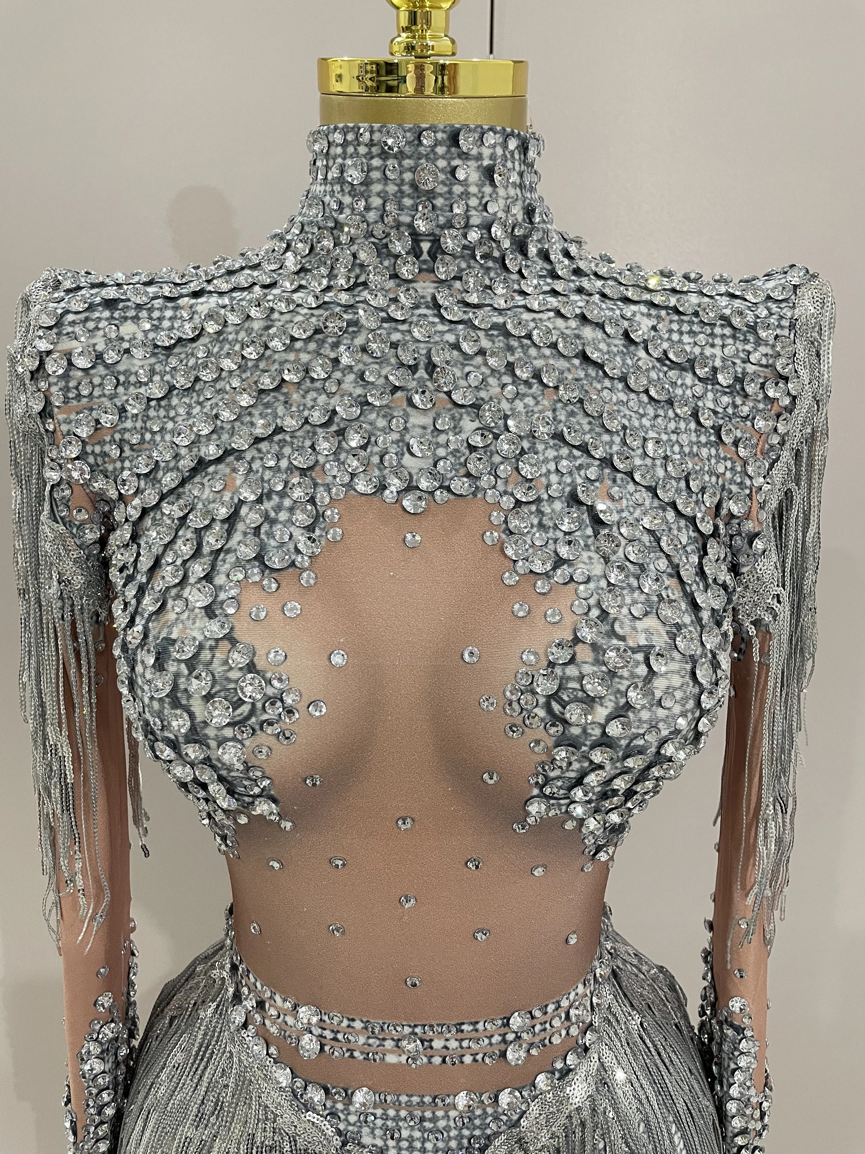 Женские блестящие стразы и блестки с кисточками - Фотография_3