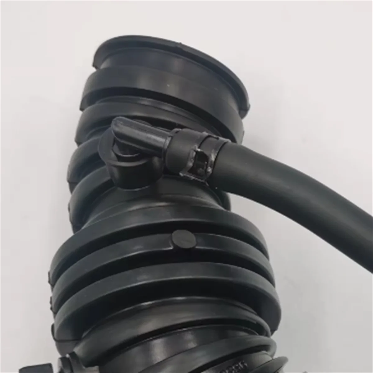 Выпускной шланг коробки воздухоочистителя - Фотография_6