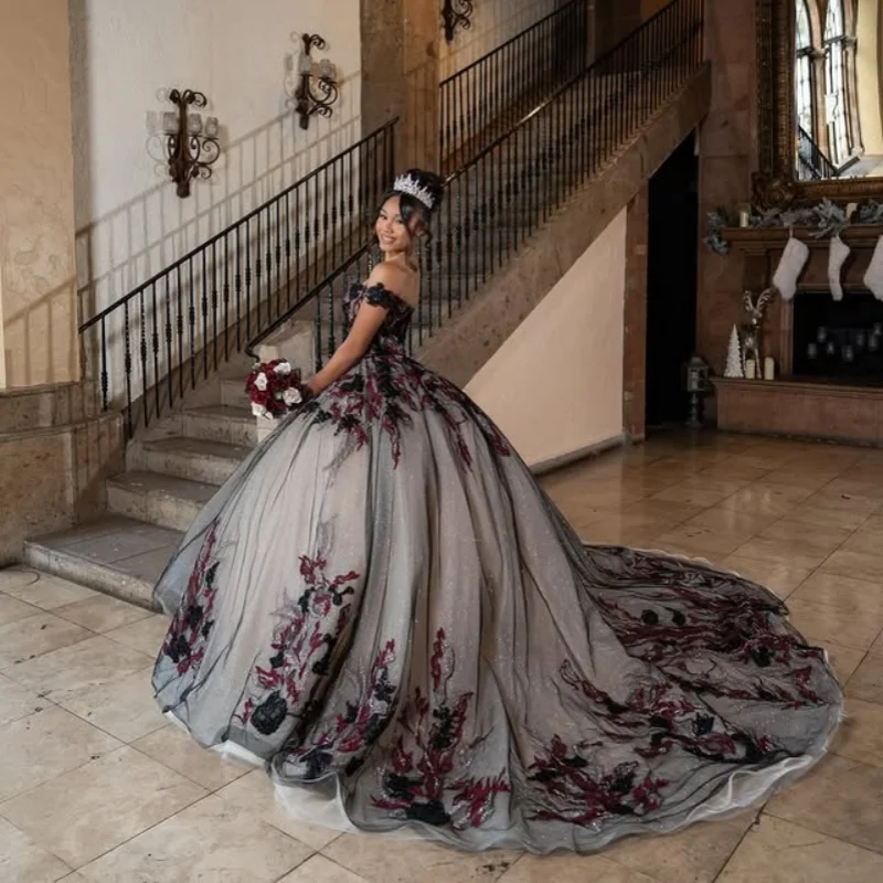 Блестящее темно-серое платье quinceanera с открытыми плечами - Фотография_3