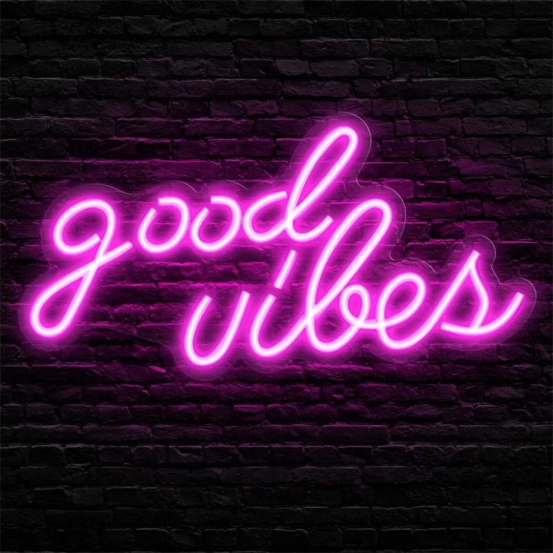Надпись good vibes