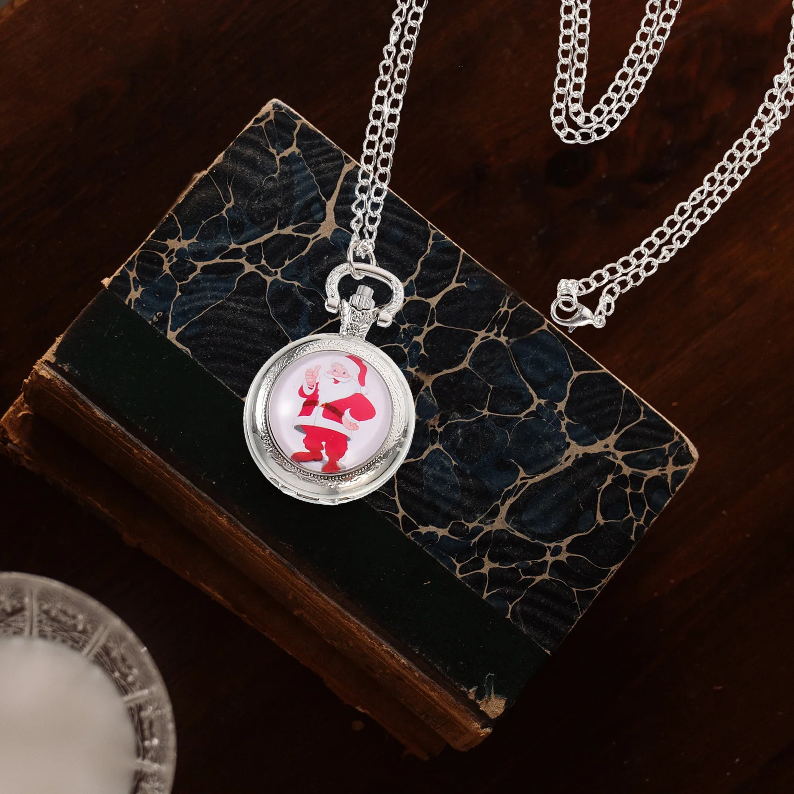 Винтажные карманные часы в стиле ретро - Фотография_5